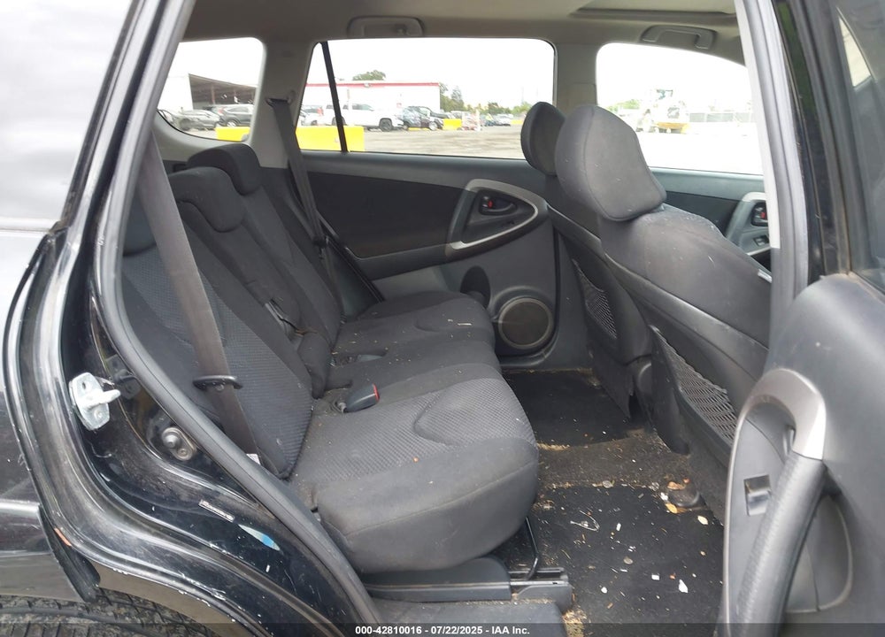 2007 TOYOTA RAV4 VIN: JTMBD32V876052667