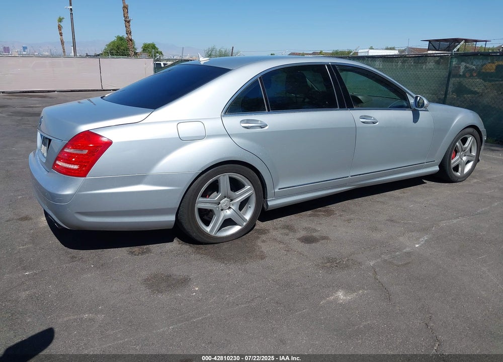 2008 MERCEDES-BENZ S CLASS VIN: WDDNG71X68A155475