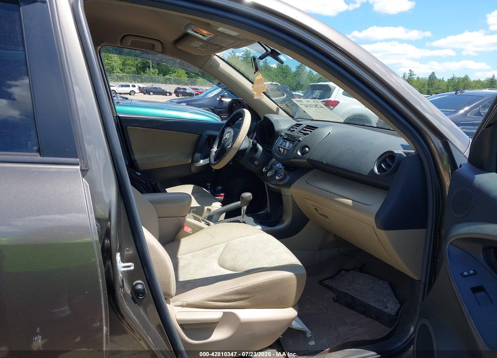 2011 TOYOTA RAV4 VIN: 2T3BF4DV2BW131420