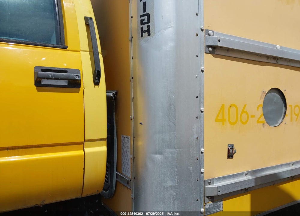 1999 GMC C-SERIES C7H042 VIN: 1GDJ7H1D3XJ852004