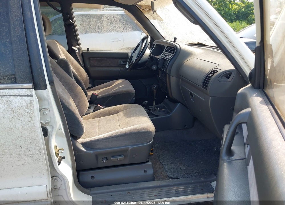 2001 ISUZU TROOPER LIMITED/LS/S VIN: JACDJ58X117J00628