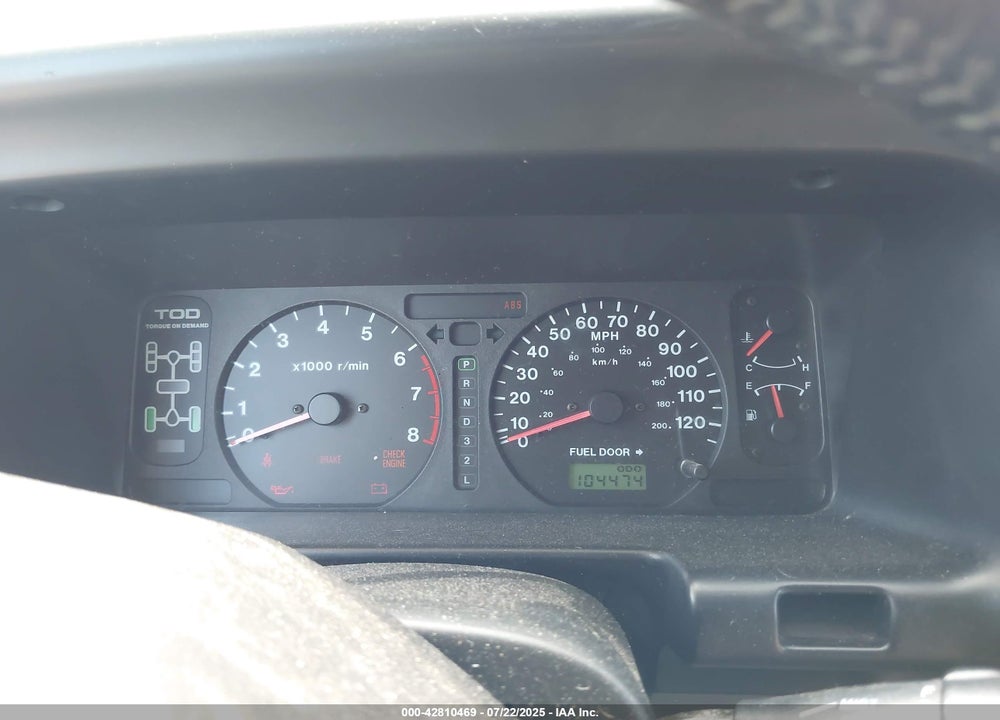 2001 ISUZU TROOPER LIMITED/LS/S VIN: JACDJ58X117J00628