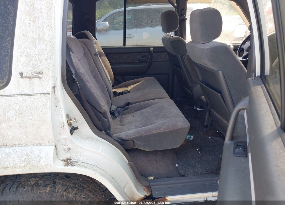 2001 ISUZU TROOPER LIMITED/LS/S VIN: JACDJ58X117J00628