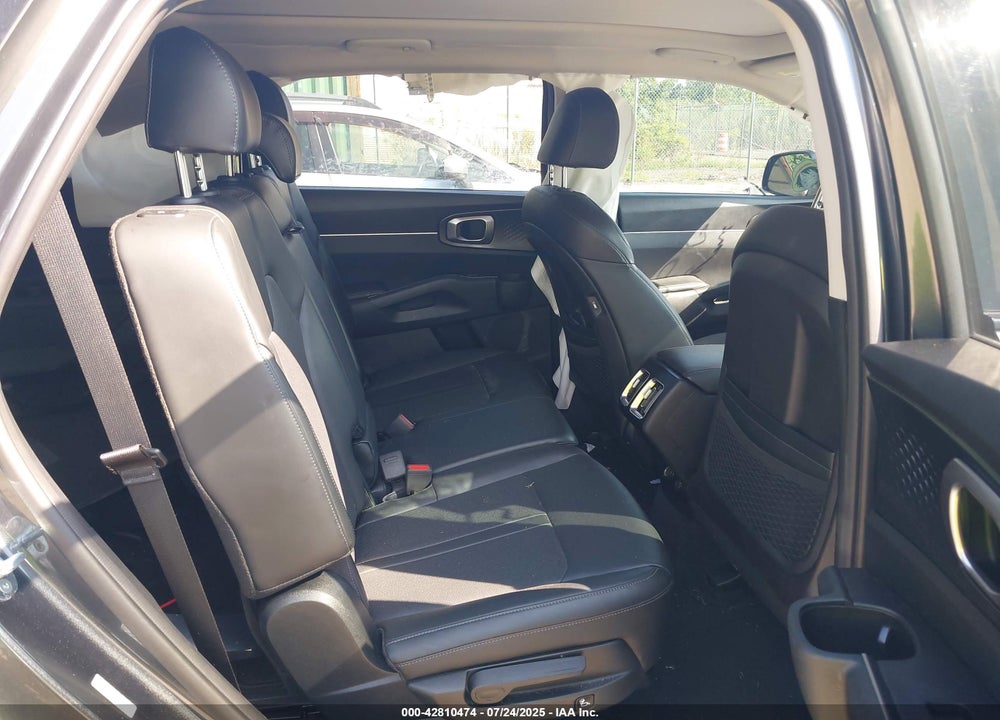 2021 KIA SORENTO VIN: 5XYRLDLC6MG032088