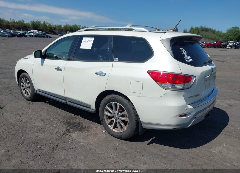 2015 NISSAN PATHFINDER VIN: 5N1AR2MMXFC615001