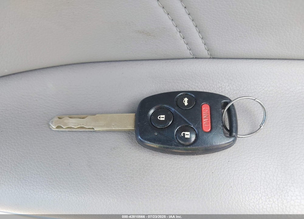 2010 HONDA ACCORD VIN: 1HGCP2F84AA036448