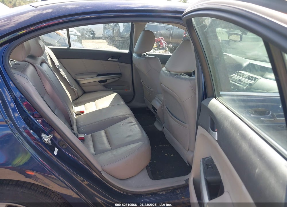 2010 HONDA ACCORD VIN: 1HGCP2F84AA036448