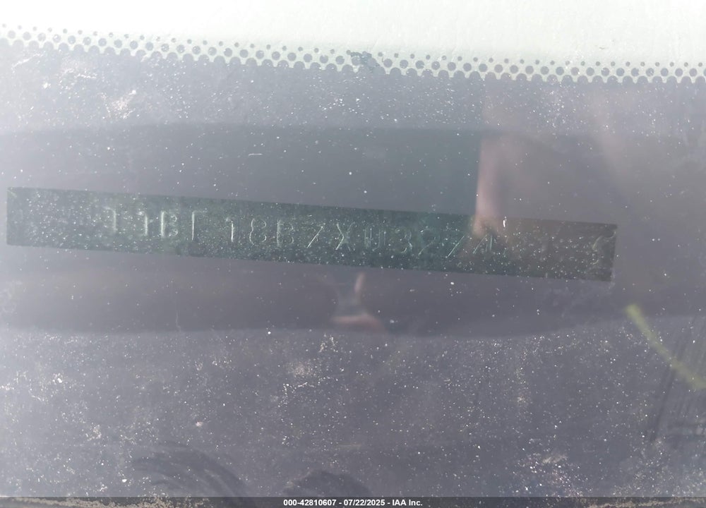 1999 TOYOTA AVALON XLS VIN: 4T1BF18B7XU327481