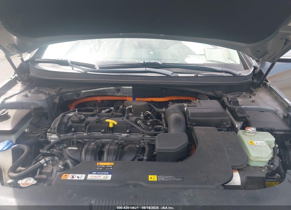 2017 HYUNDAI SONATA HYBRID SE VIN: KMHE24L34HA062239