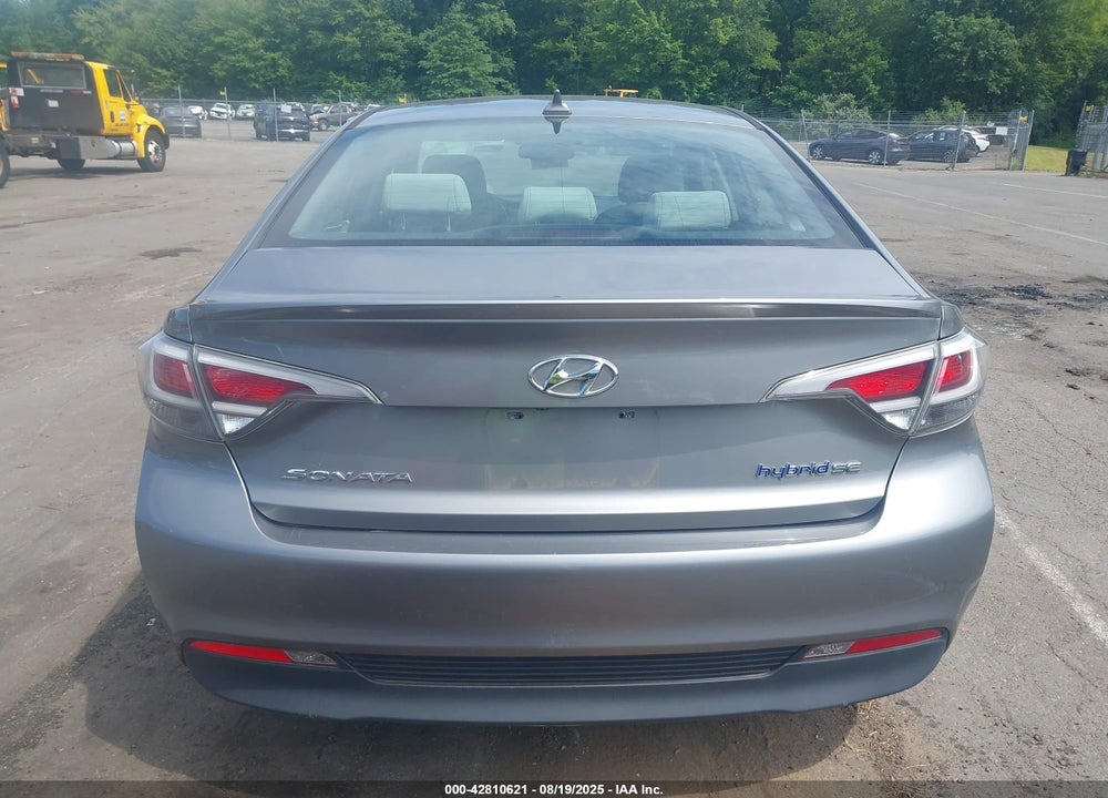 2017 HYUNDAI SONATA HYBRID SE VIN: KMHE24L34HA062239