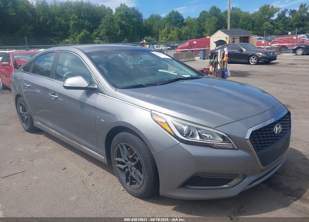 2017 HYUNDAI SONATA HYBRID SE VIN: KMHE24L34HA062239