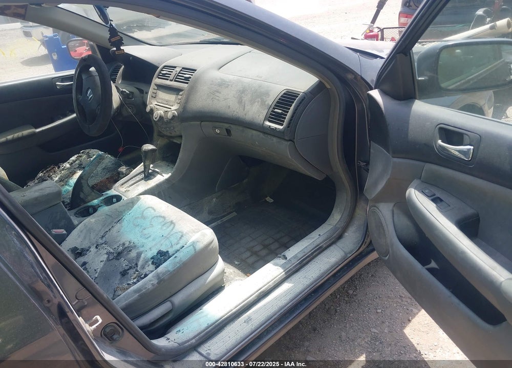 2004 HONDA ACCORD 2.4 LX VIN: 1HGCM56304A091188