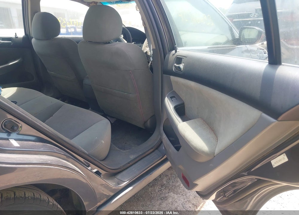 2004 HONDA ACCORD 2.4 LX VIN: 1HGCM56304A091188