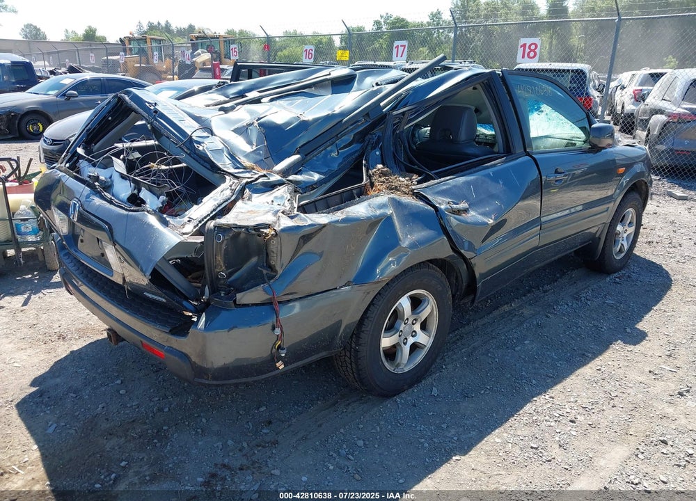 2006 HONDA PILOT VIN: 5FNYF18536B012838