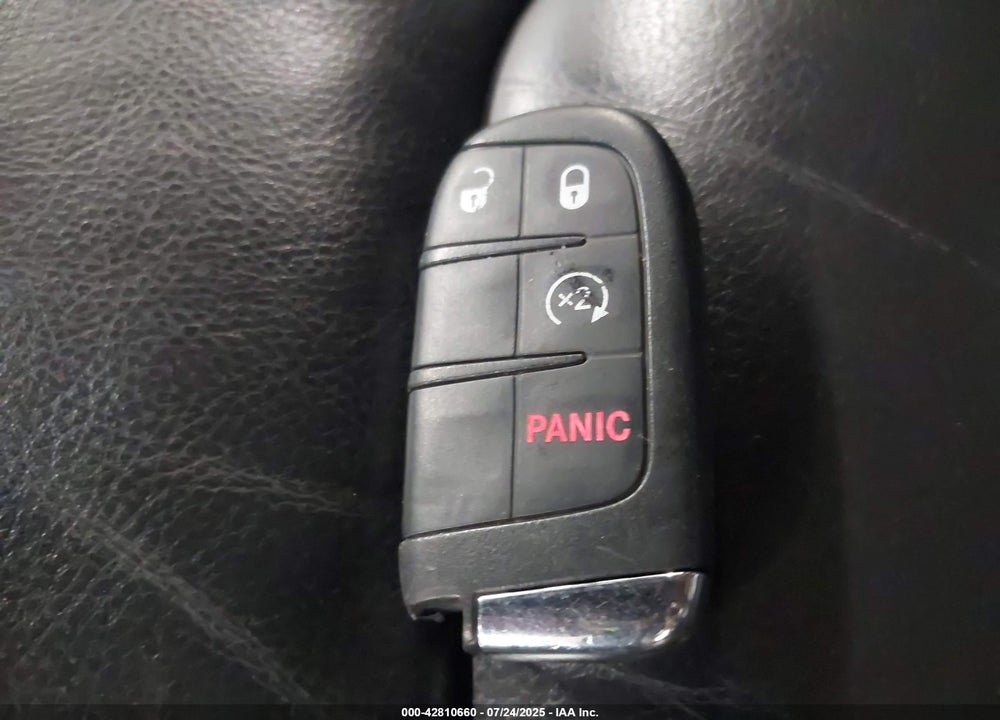 2016 JEEP RENEGADE VIN: ZACCJBCT4GPD29543