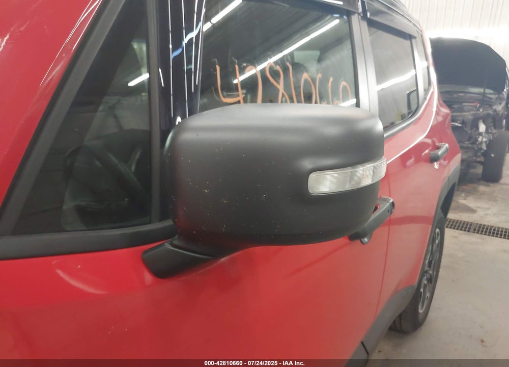 2016 JEEP RENEGADE VIN: ZACCJBCT4GPD29543