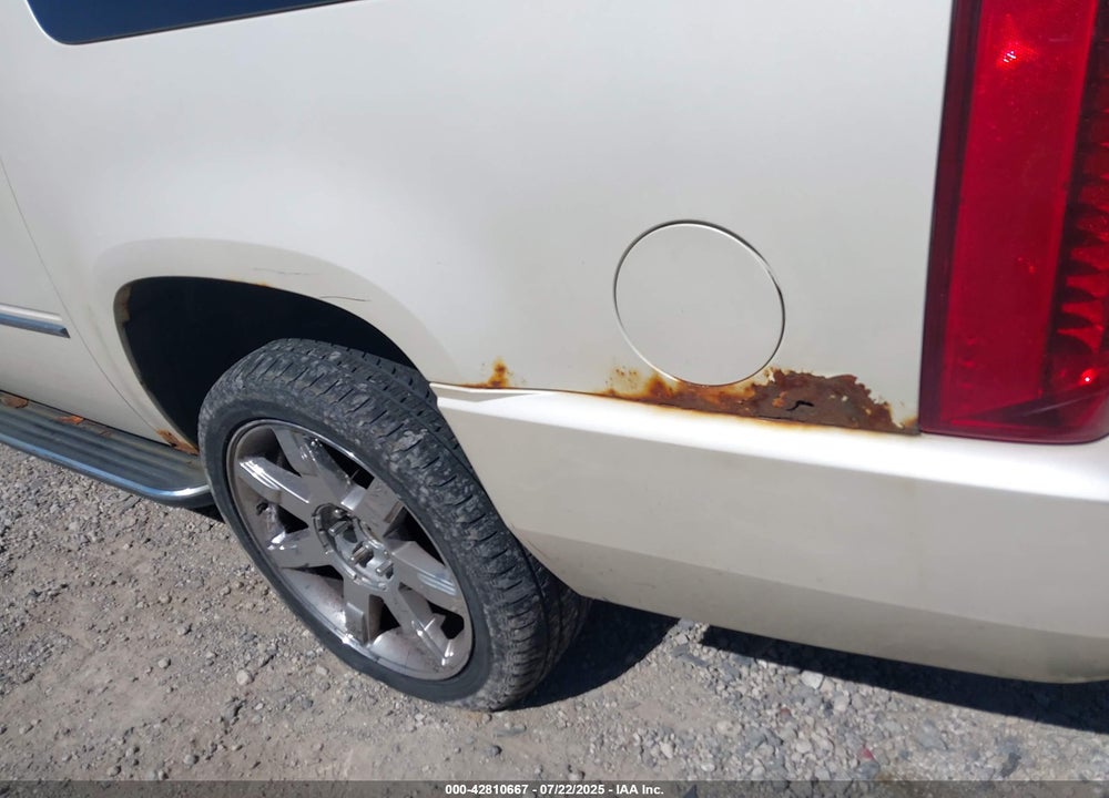 2007 CADILLAC ESCALADE ESV VIN: 1GYFK66897R226123