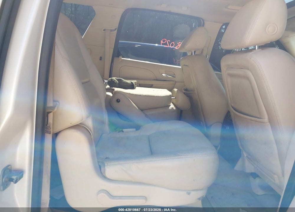 2007 CADILLAC ESCALADE ESV VIN: 1GYFK66897R226123