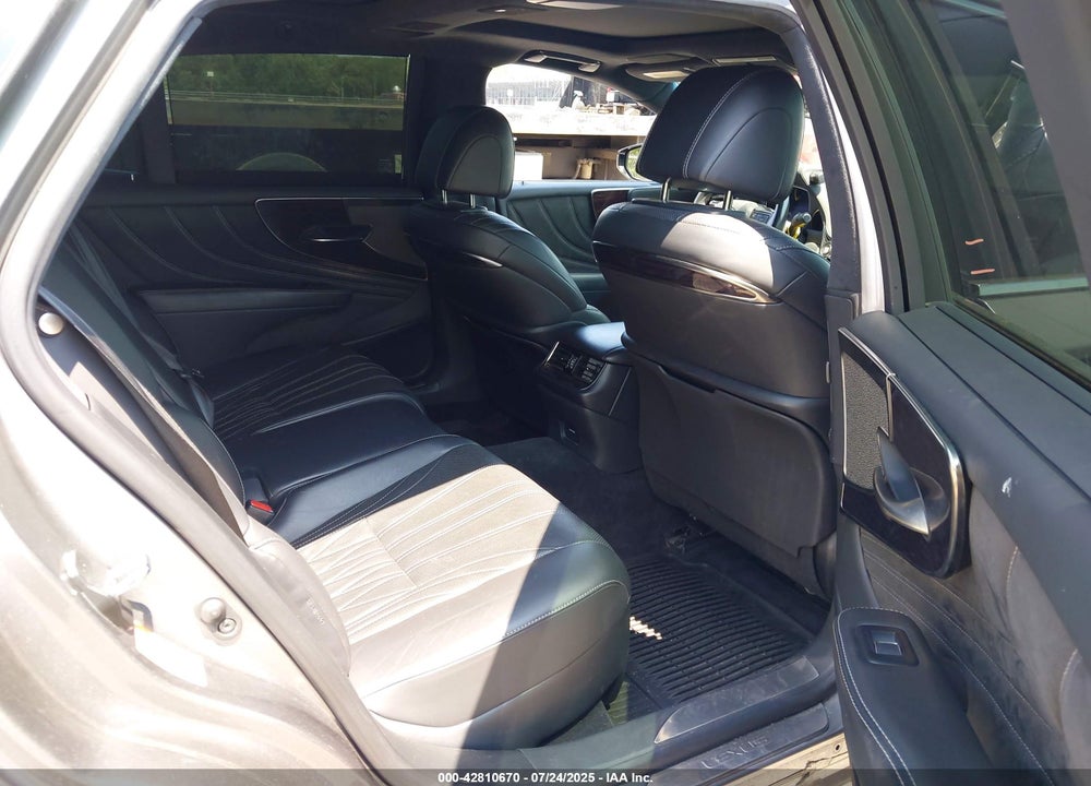 2019 LEXUS LS 500 VIN: JTHC5LFF9K5007142
