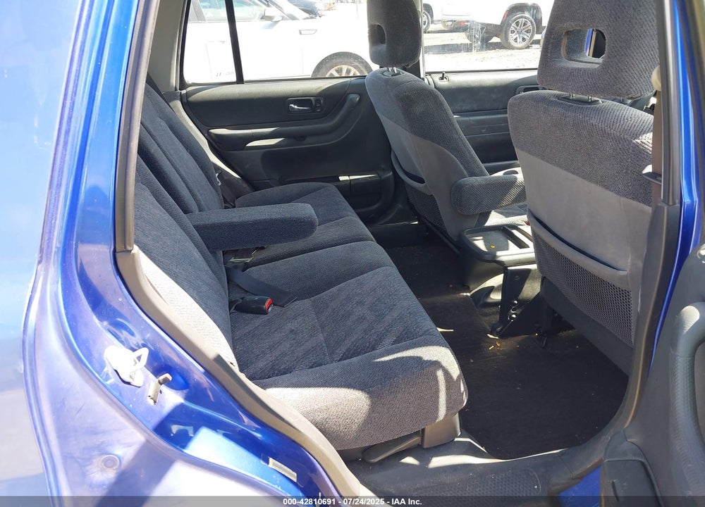 2000 HONDA CR-V EX VIN: JHLRD1865YC049475