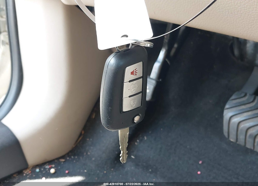 2016 NISSAN ROGUE VIN: JN8AT2MT8GW011044