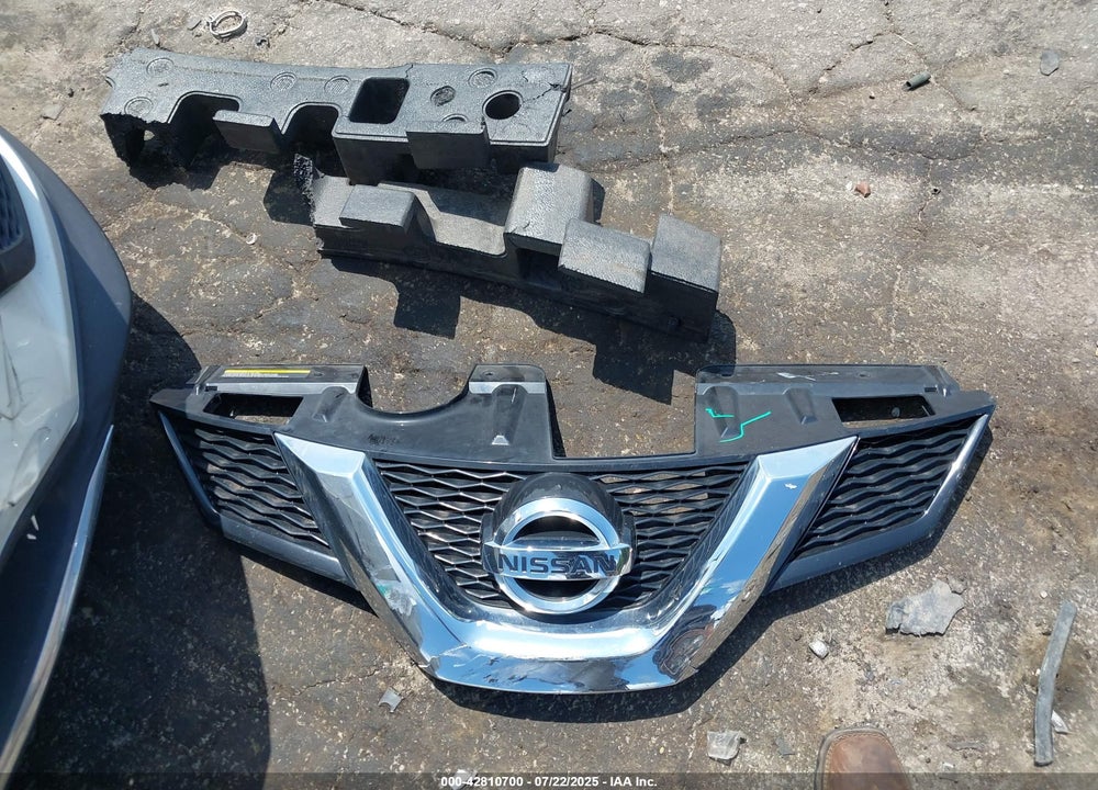2016 NISSAN ROGUE VIN: JN8AT2MT8GW011044