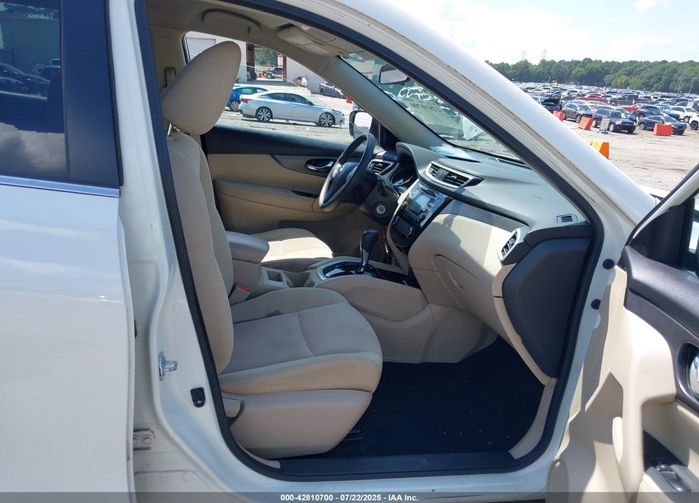 2016 NISSAN ROGUE VIN: JN8AT2MT8GW011044