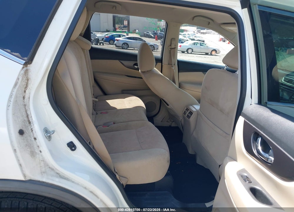 2016 NISSAN ROGUE VIN: JN8AT2MT8GW011044