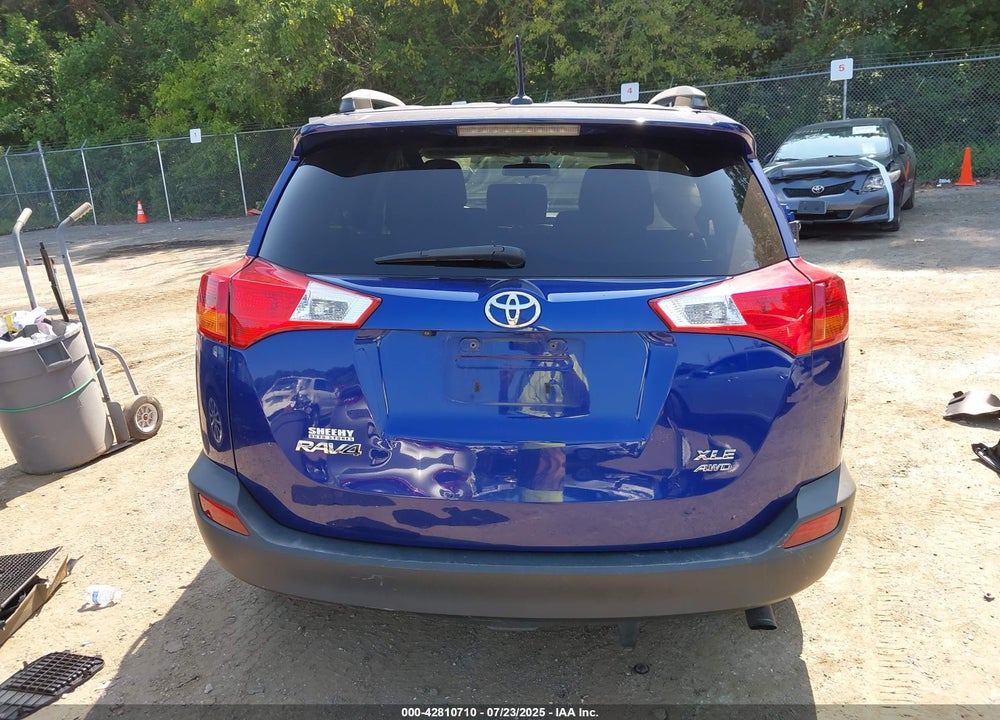 2015 TOYOTA RAV4 VIN: 2T3RFREV4FW329478