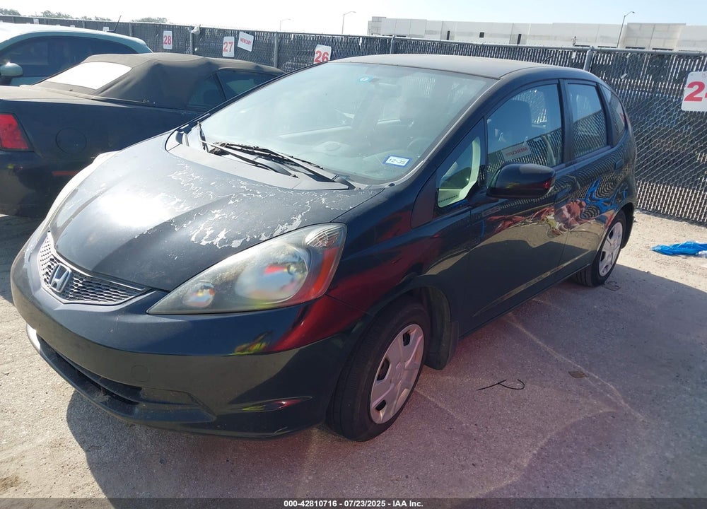 2013 HONDA FIT VIN: JHMGE8G36DC050080