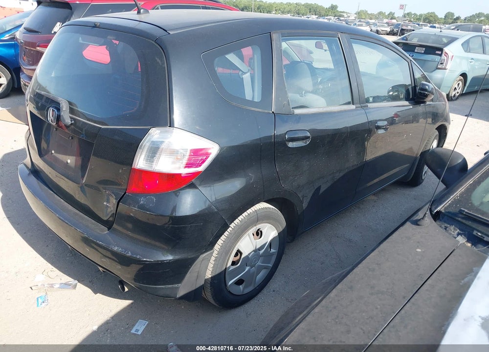 2013 HONDA FIT VIN: JHMGE8G36DC050080