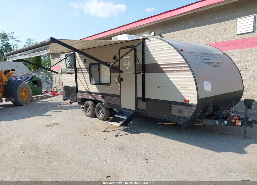 2020 FOREST RIVER X-LITE SERIES M-19DB VIN: 4X4TWDU2427364751