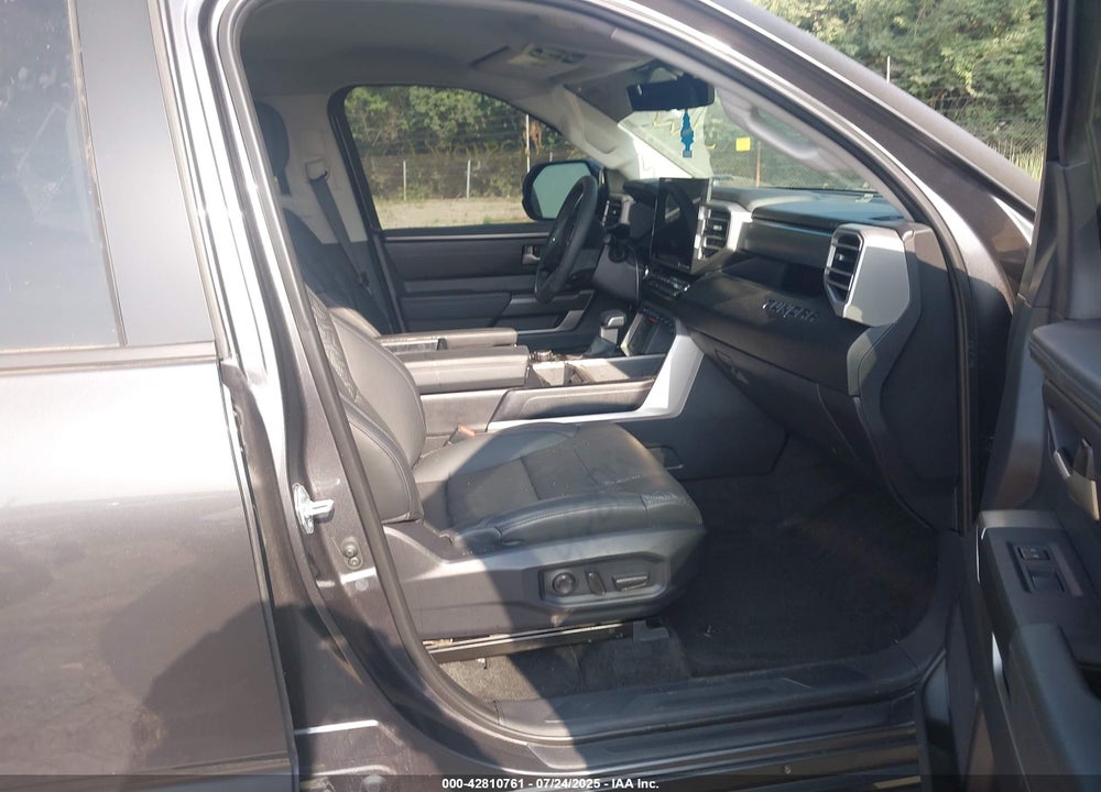 2024 TOYOTA TUNDRA VIN: 5TFLA5DB8RX205248