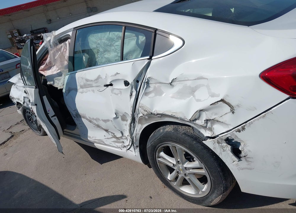 2018 CHEVROLET CRUZE VIN: 1G1BE5SM3J7154243