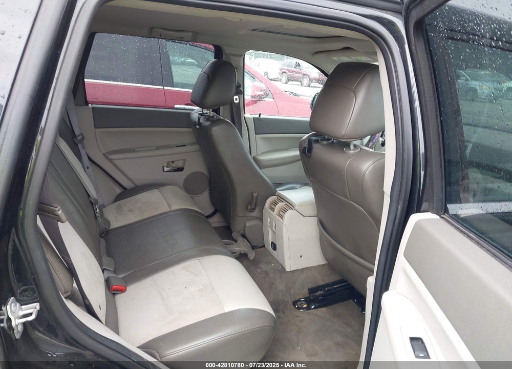 2010 JEEP GRAND CHEROKEE VIN: 1J4RS5GT7AC112691