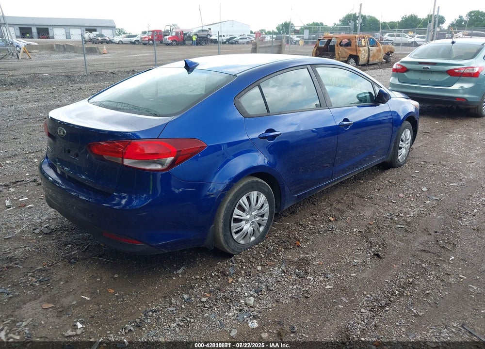 2018 KIA FORTE LX VIN: 3KPFK4A70JE274251