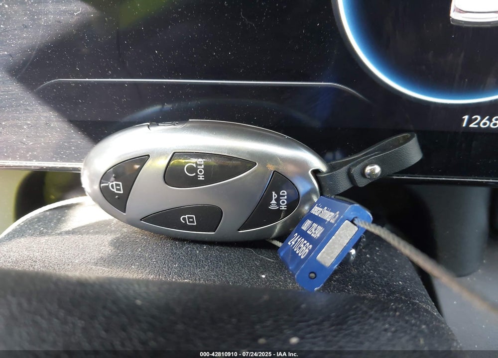 2024 HYUNDAI ELANTRA VIN: KMHLM4DG8RU849584