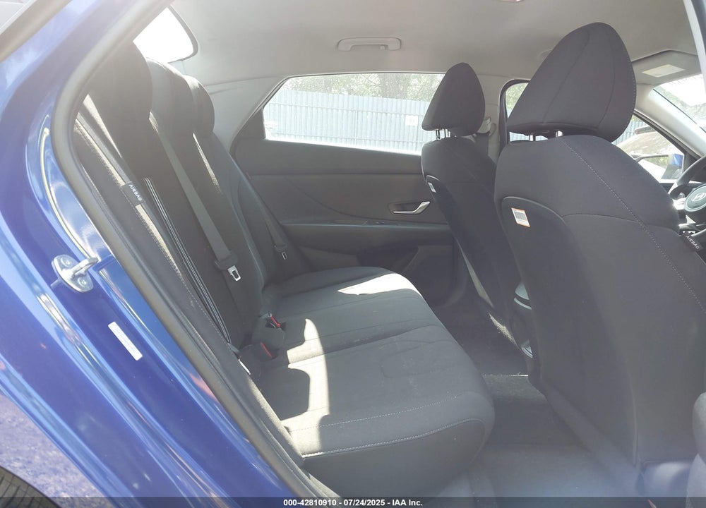 2024 HYUNDAI ELANTRA VIN: KMHLM4DG8RU849584