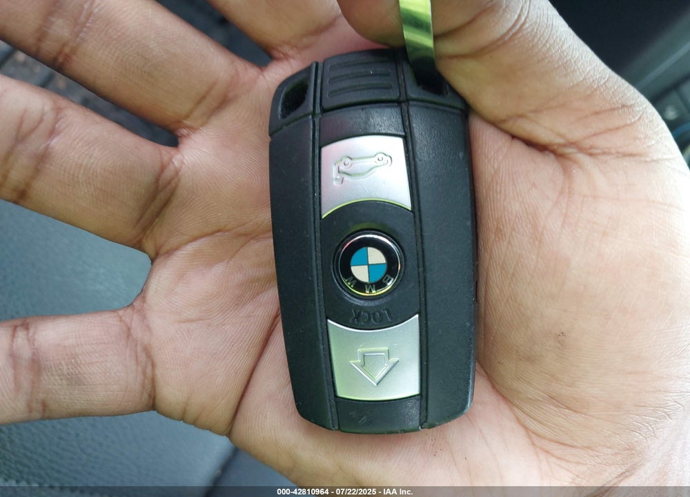 2015 BMW X1 VIN: WBAVL1C52FVY29719