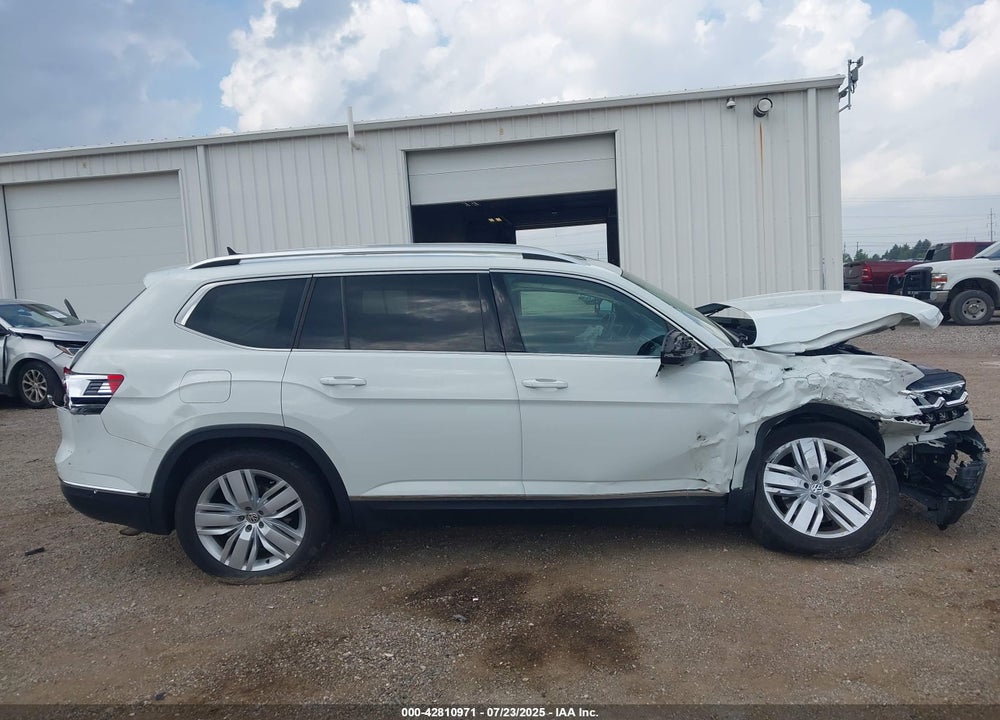 2018 VOLKSWAGEN ATLAS VIN: 1V2NR2CA8JC557247