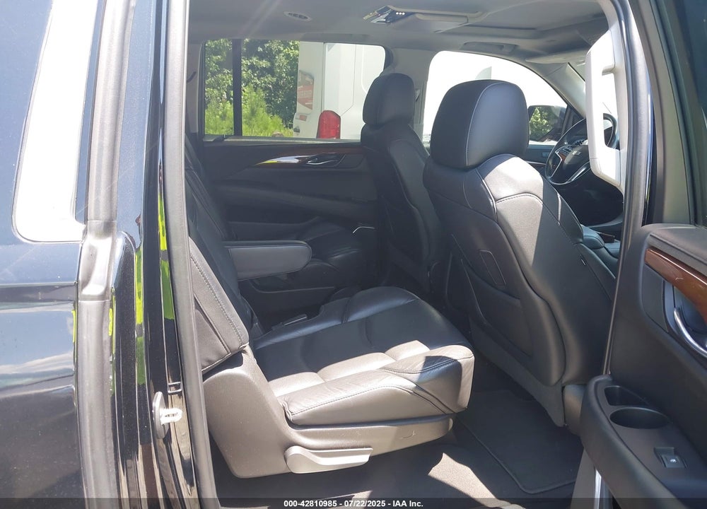 2020 CADILLAC ESCALADE ESV VIN: 1GYS3HKJ6LR136812