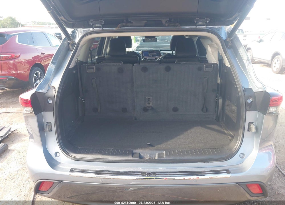 2022 TOYOTA HIGHLANDER VIN: 5TDDZRBH3NS247774