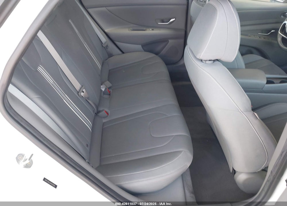 2023 HYUNDAI ELANTRA VIN: 5NPLS4AG6PH107898
