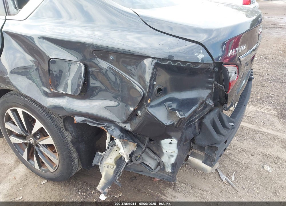 2018 NISSAN ALTIMA VIN: 1N4AL3AP5JC255662