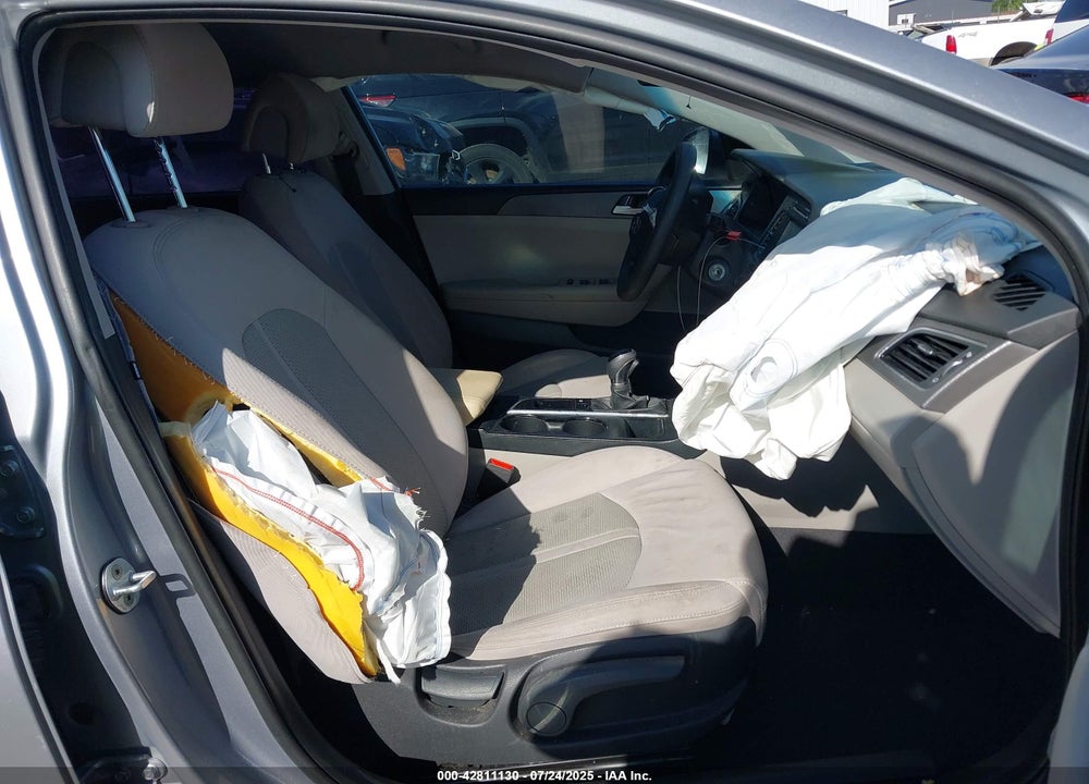 2017 HYUNDAI SONATA SE VIN: 5NPE24AF7HH504988