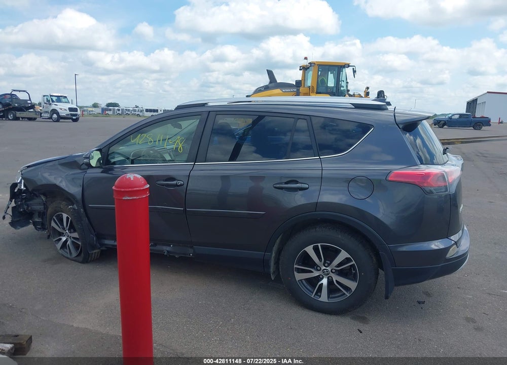 2016 TOYOTA RAV4 VIN: JTMRFREV0GJ097932