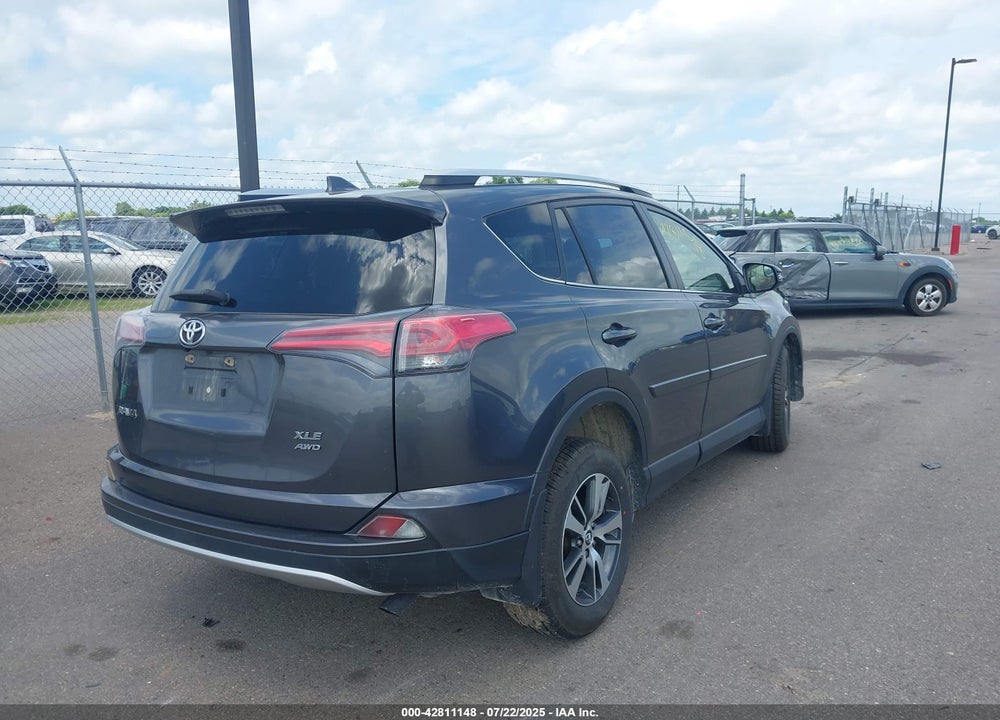 2016 TOYOTA RAV4 VIN: JTMRFREV0GJ097932