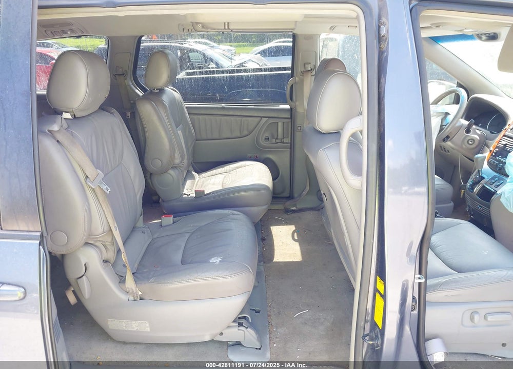 2007 TOYOTA SIENNA XLE VIN: 5TDZK22C87S083639