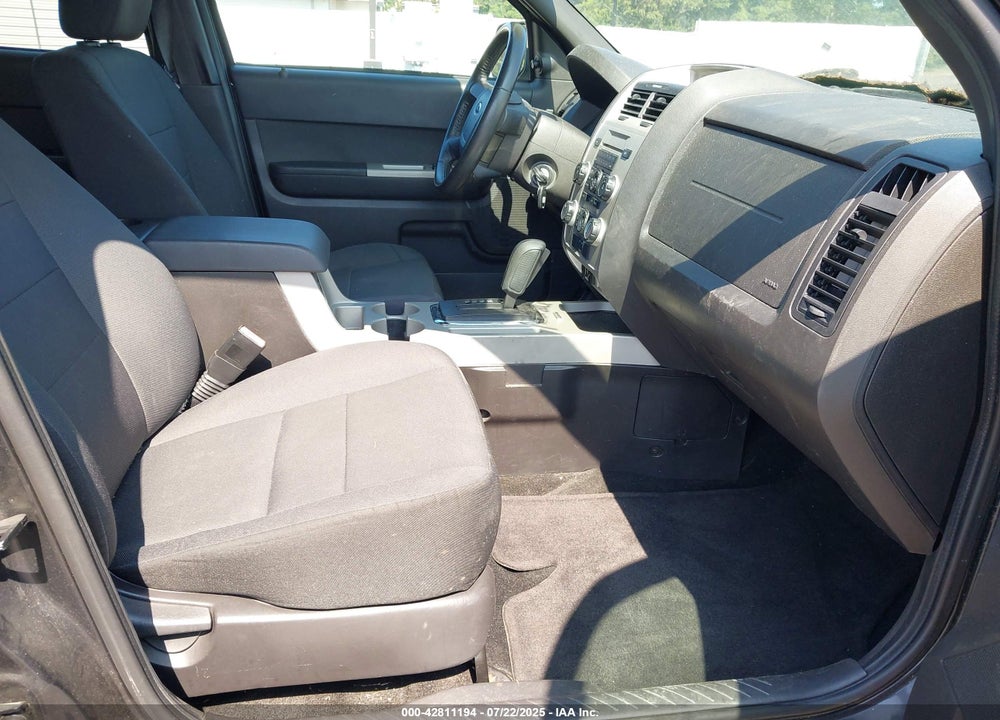 2011 FORD ESCAPE VIN: 1FMCU0D74BKC50238