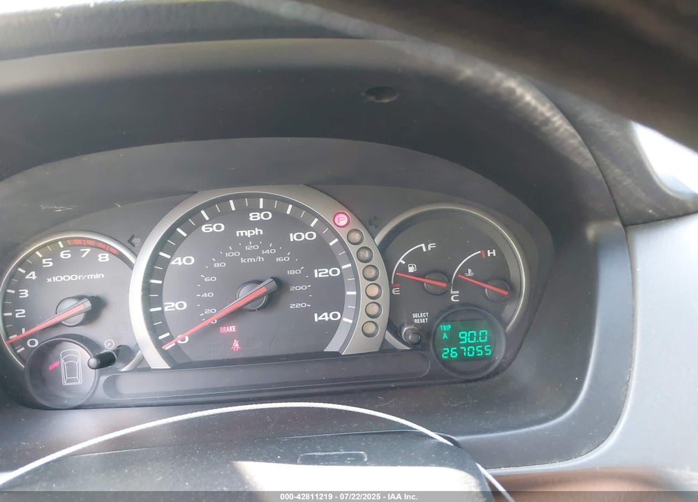 2005 HONDA PILOT EX-L VIN: 5FNYF18635B007808